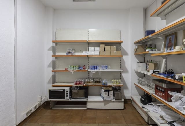 Commercial for sale in Marbella with garage - € 775,000 (Ref: 9733244)