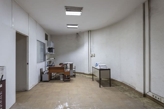 Erhverv til salg i Marbella med garage - € 775.000 (Ref: 9733244)