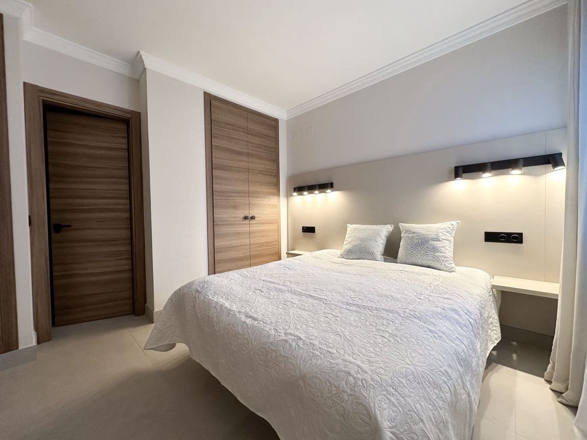 3 bedroom Apartment for sale in San Pedro de Alcantara with pool garage - € 745,000 (Ref: 9733245)