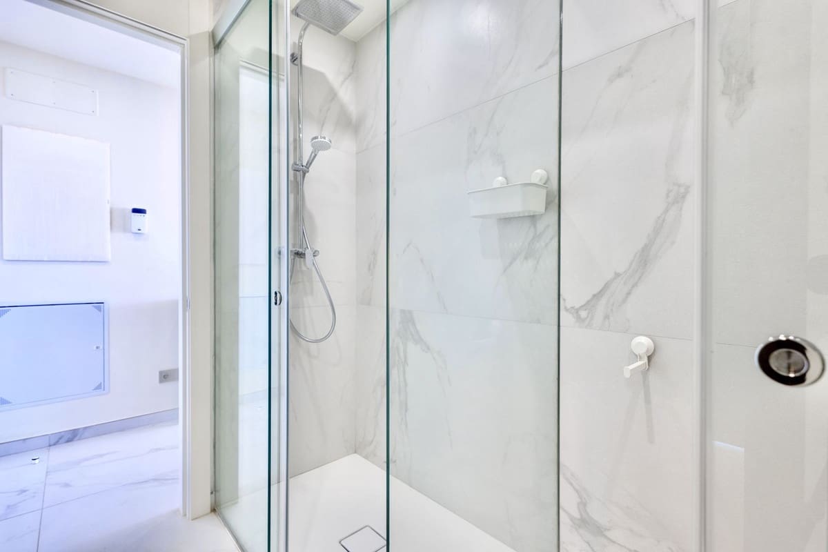 2 bedroom Apartment for sale in Fuengirola with pool garage - € 725,000 (Ref: 9733247)