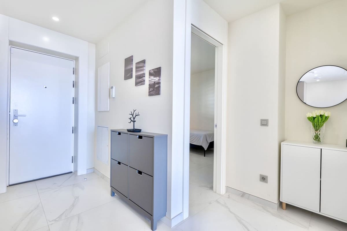 2 bedroom Apartment for sale in Fuengirola with pool garage - € 725,000 (Ref: 9733247)