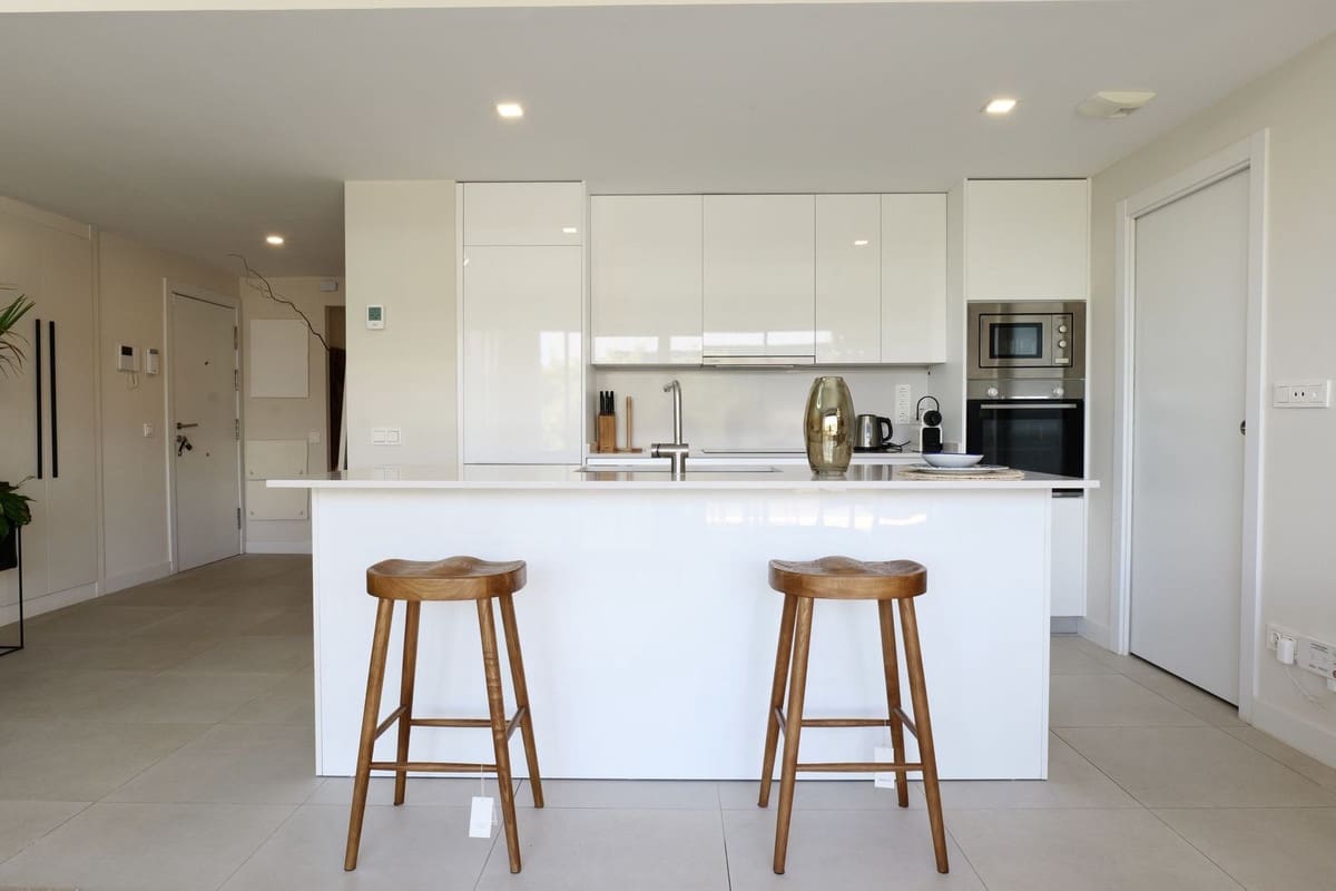 3 Zimmer Apartment zu verkaufen in Estepona mit Pool Garage - 695.000 € (Ref: 9733248)