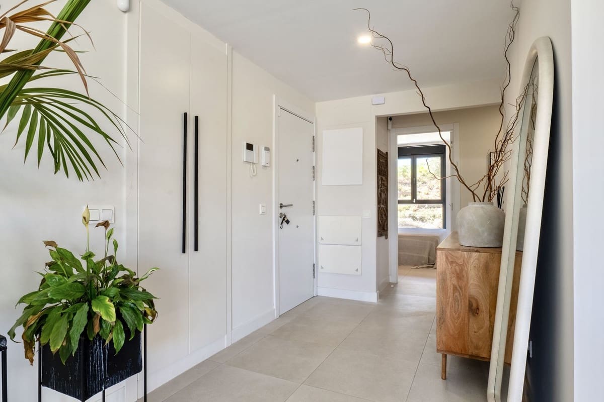 3 Zimmer Apartment zu verkaufen in Estepona mit Pool Garage - 695.000 € (Ref: 9733248)