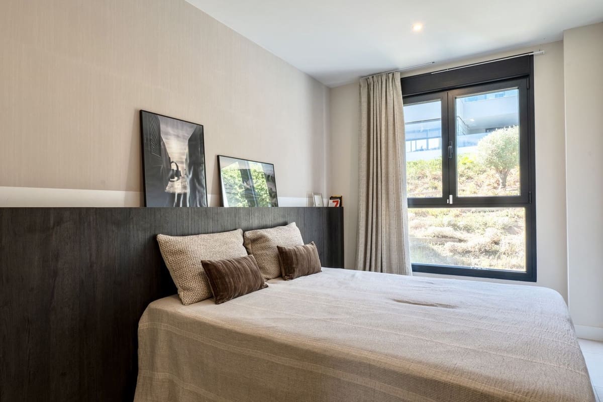 3 Zimmer Apartment zu verkaufen in Estepona mit Pool Garage - 695.000 € (Ref: 9733248)