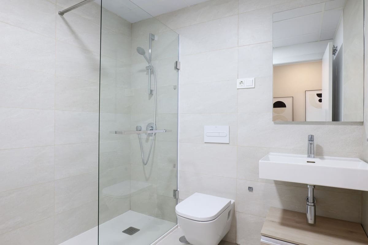 3 Zimmer Apartment zu verkaufen in Estepona mit Pool Garage - 695.000 € (Ref: 9733248)