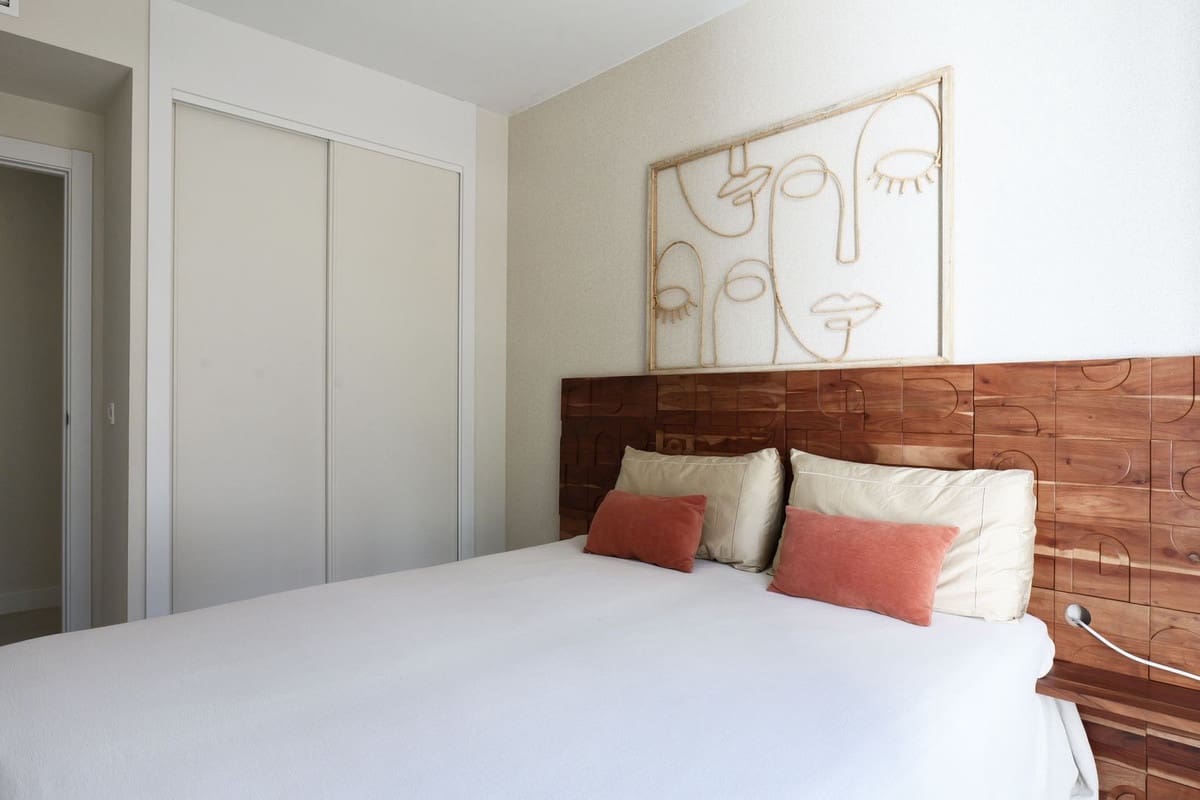 3 Zimmer Apartment zu verkaufen in Estepona mit Pool Garage - 695.000 € (Ref: 9733248)