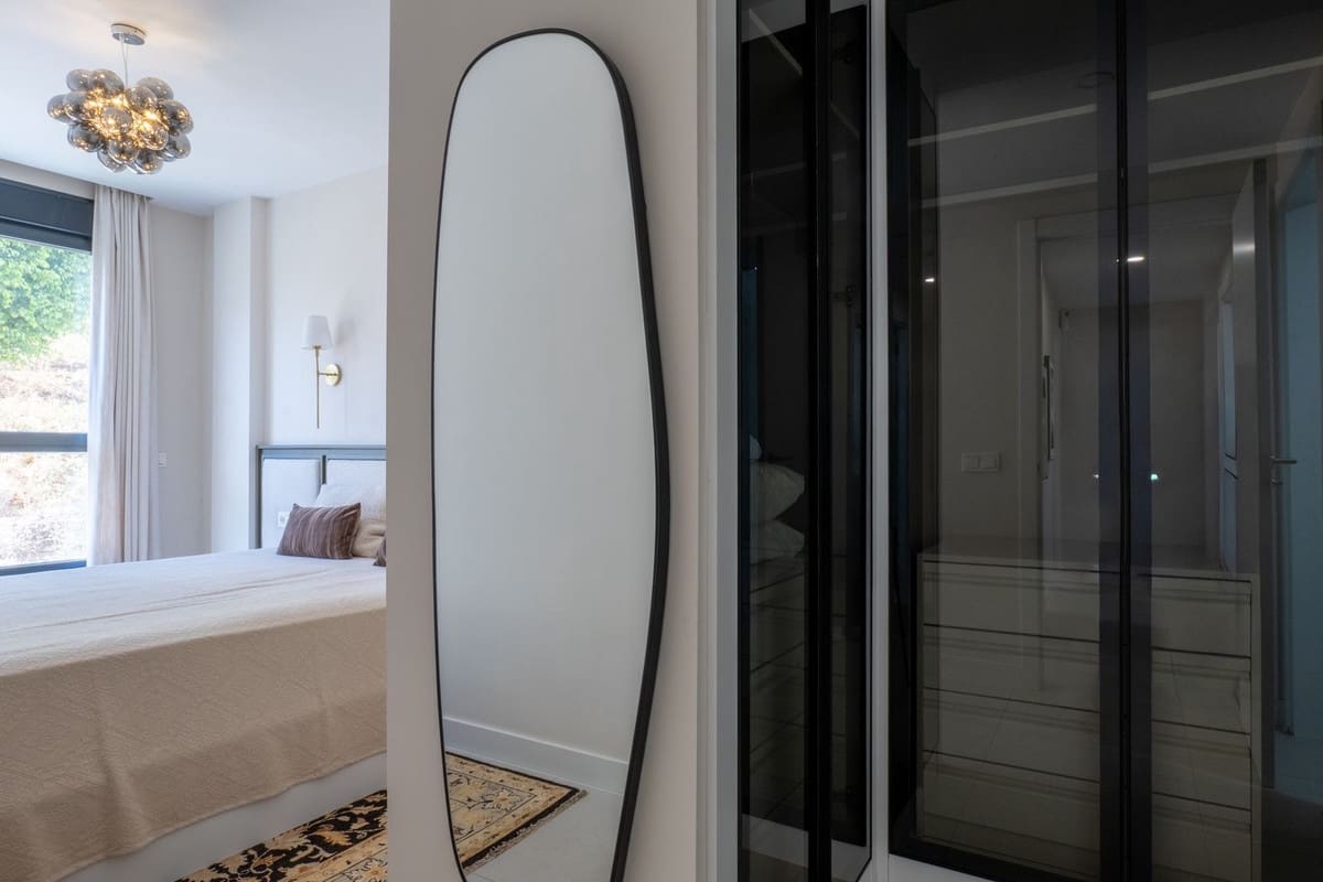 3 Zimmer Apartment zu verkaufen in Estepona mit Pool Garage - 695.000 € (Ref: 9733248)