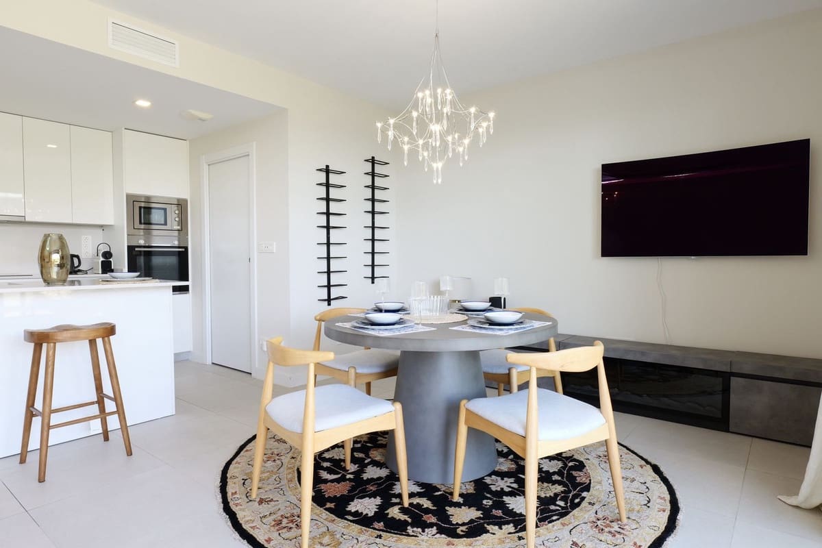 3 Zimmer Apartment zu verkaufen in Estepona mit Pool Garage - 695.000 € (Ref: 9733248)