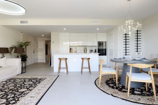 3 sovrum Lägenhet till salu i Estepona med pool garage - 695 000 € (Ref: 9733248)