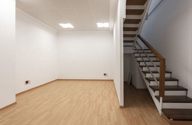 Commercieel te koop in Marbella - € 675.000 (Ref: 9733251)