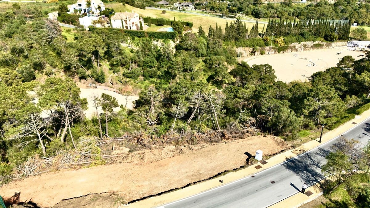 Solar/Parcela en Benahavís en venta - 670.000 € (Ref: 9733252)