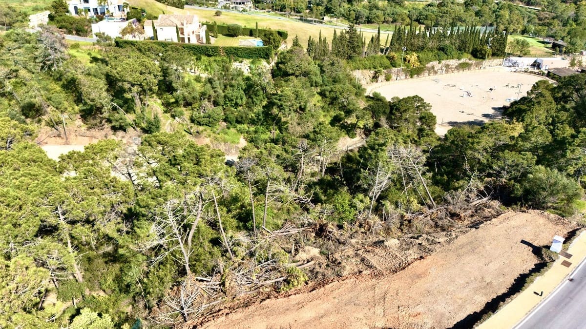Solar/Parcela en Benahavís en venta - 670.000 € (Ref: 9733252)