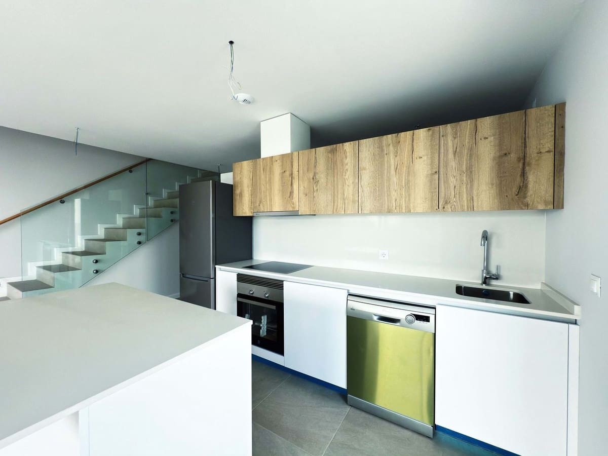 4 bedroom Townhouse for sale in Riviera del Sol with pool garage - € 599,000 (Ref: 9733255)