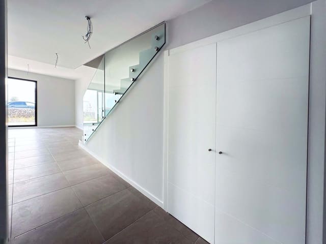 4 chambre Maison de Ville à vendre à Riviera del Sol, Mijas avec piscine garage - 599 000 € (Ref: 9733255)