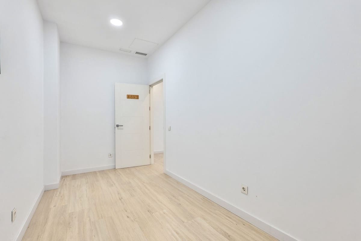 4 bedroom Commercial for sale in Mijas Costa - € 590,000 (Ref: 9733257)