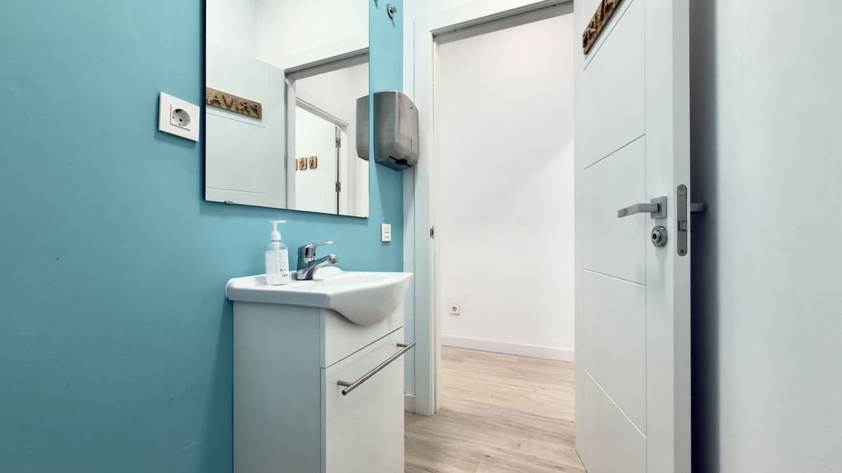 4 bedroom Commercial for sale in Mijas Costa - € 590,000 (Ref: 9733257)