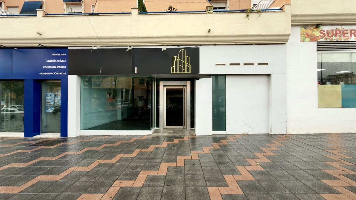 4 bedroom Commercial for sale in Mijas Costa - € 590,000 (Ref: 9733257)