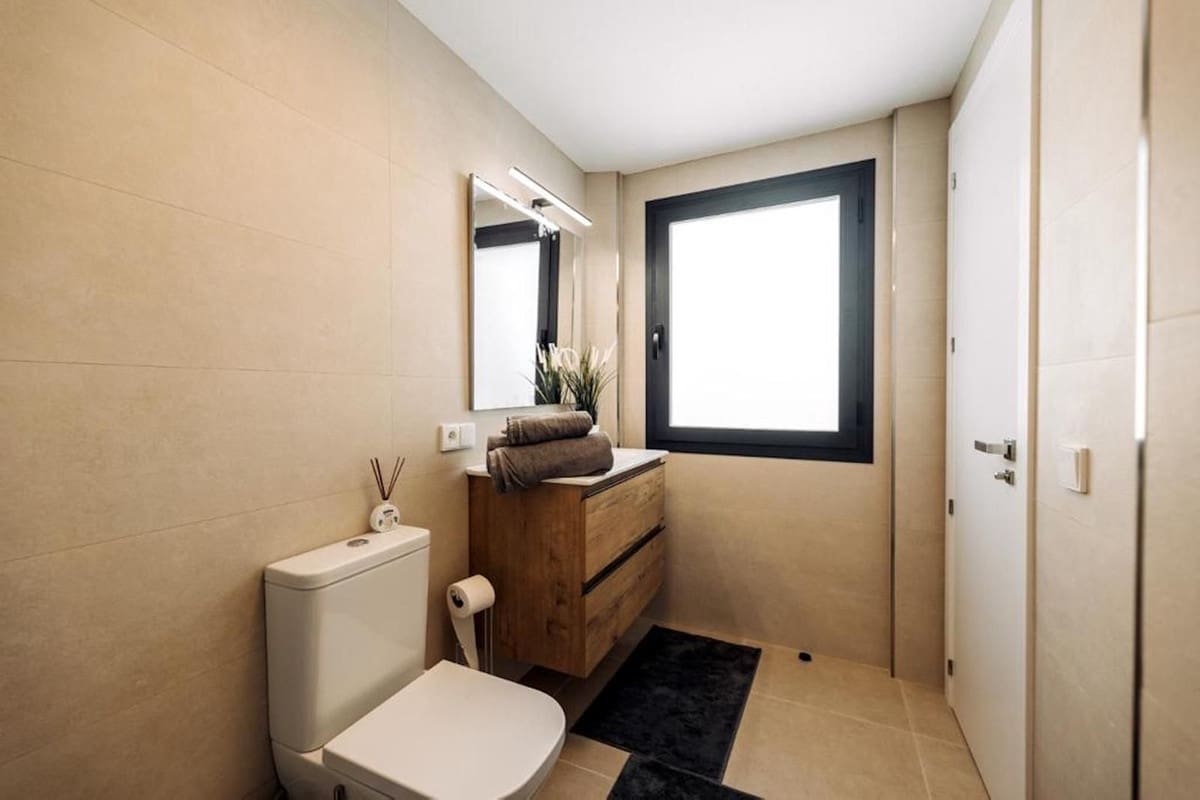 Casa de 3 habitaciones en El Paraiso en venta con piscina garaje - 560.000 € (Ref: 9733258)