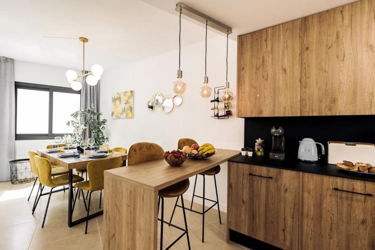 Casa de 3 habitaciones en El Paraiso en venta con piscina garaje - 560.000 € (Ref: 9733258)