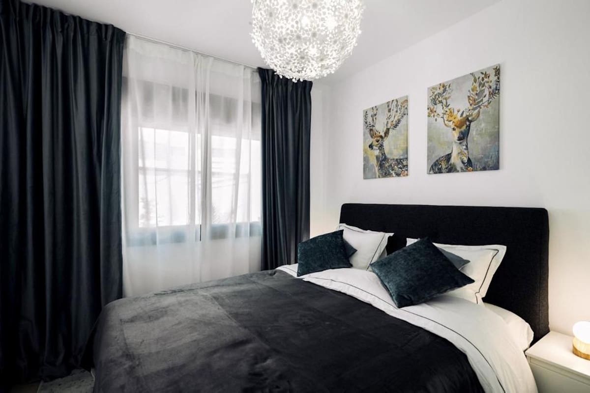 Casa de 3 habitaciones en El Paraiso en venta con piscina garaje - 560.000 € (Ref: 9733258)