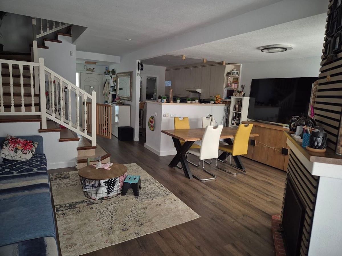 3 bedroom Townhouse for sale in Velez-Malaga with pool - € 546,000 (Ref: 9733259)