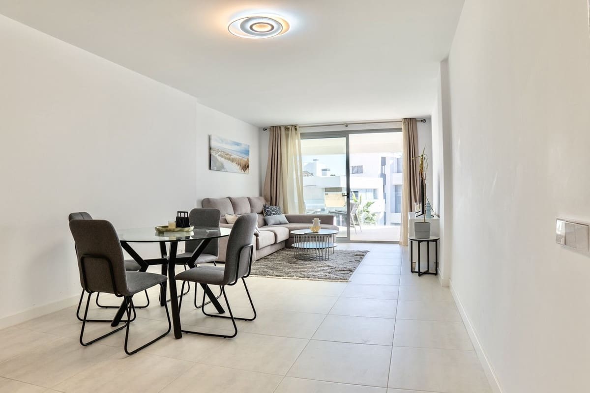 2 slaapkamer Appartement te koop in Estepona met zwembad garage - € 485.000 (Ref: 9733261)