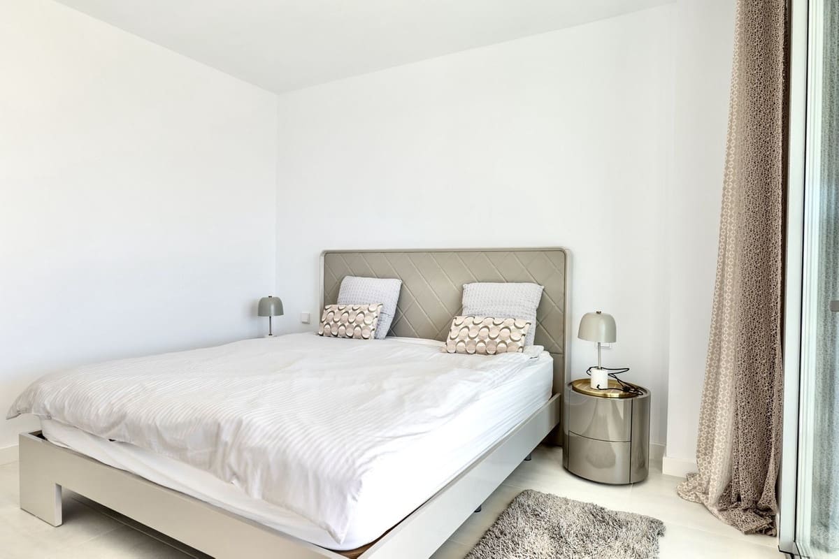 2 slaapkamer Appartement te koop in Estepona met zwembad garage - € 485.000 (Ref: 9733261)