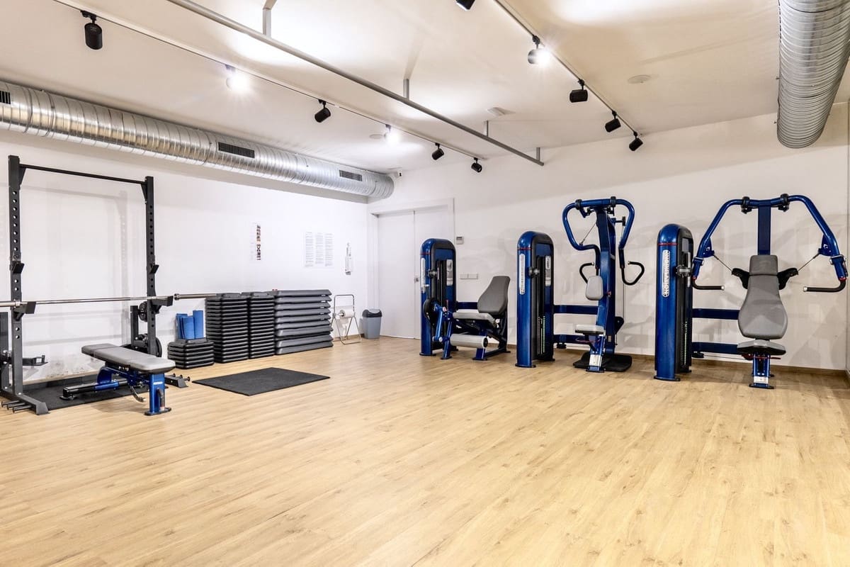 2 slaapkamer Appartement te koop in Estepona met zwembad garage - € 485.000 (Ref: 9733261)