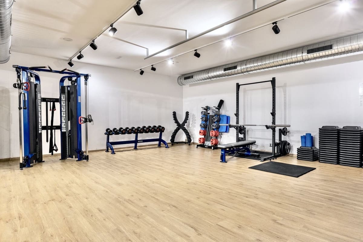 2 slaapkamer Appartement te koop in Estepona met zwembad garage - € 485.000 (Ref: 9733261)