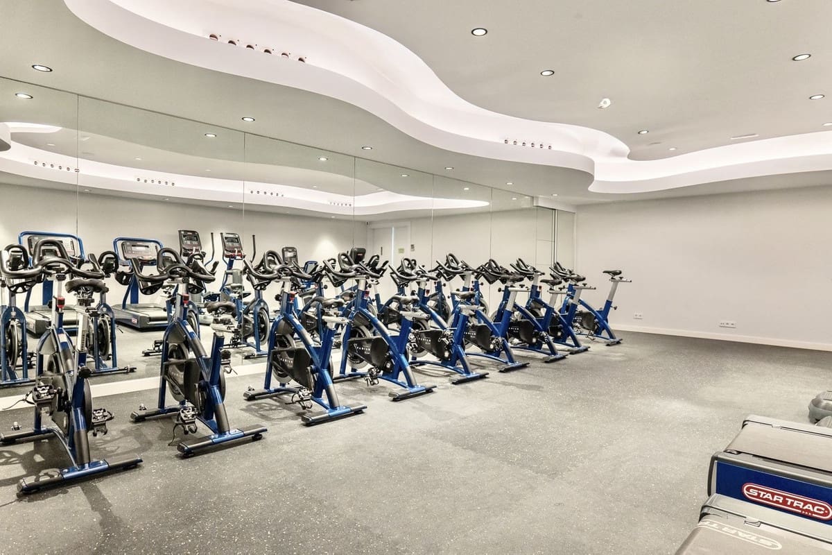 2 slaapkamer Appartement te koop in Estepona met zwembad garage - € 485.000 (Ref: 9733261)