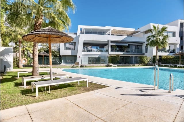 2 soveværelse Lejlighed til salg i Estepona med swimmingpool garage - € 485.000 (Ref: 9733261)
