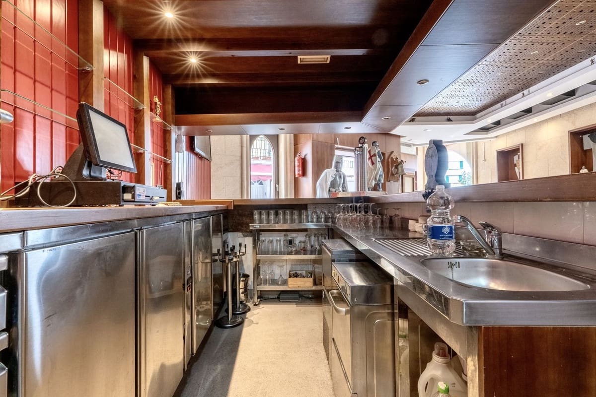 Restaurant/Bar à vendre à San Pedro de Alcantara - 477 000 € (Ref: 9733262)