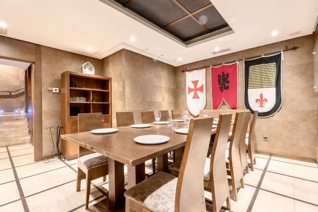 Restaurant/Bar til salg i San Pedro de Alcantara, Marbella - € 477.000 (Ref: 9733262)