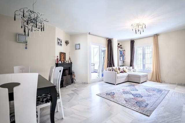 2 sypialnia Apartament na sprzedaż w Nueva Andalucia, Marbella z basenem - 470 000 € (Ref: 9733263)