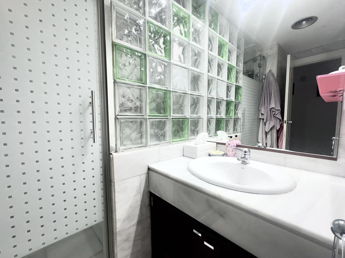 2 bedroom Apartment for sale in Nueva Andalucia with pool - € 470,000 (Ref: 9733263)