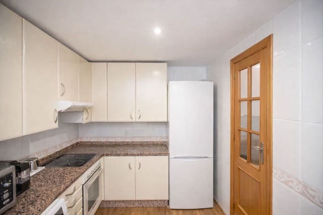 2 soverom Leilighet til salgs i Guadalmina Alta, Marbella med svømmebasseng garasje - € 450 000 (Ref: 9733265)