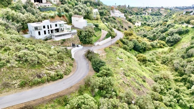 Building Plot for sale in El Rosario, Marbella - € 399,000 (Ref: 9733267)