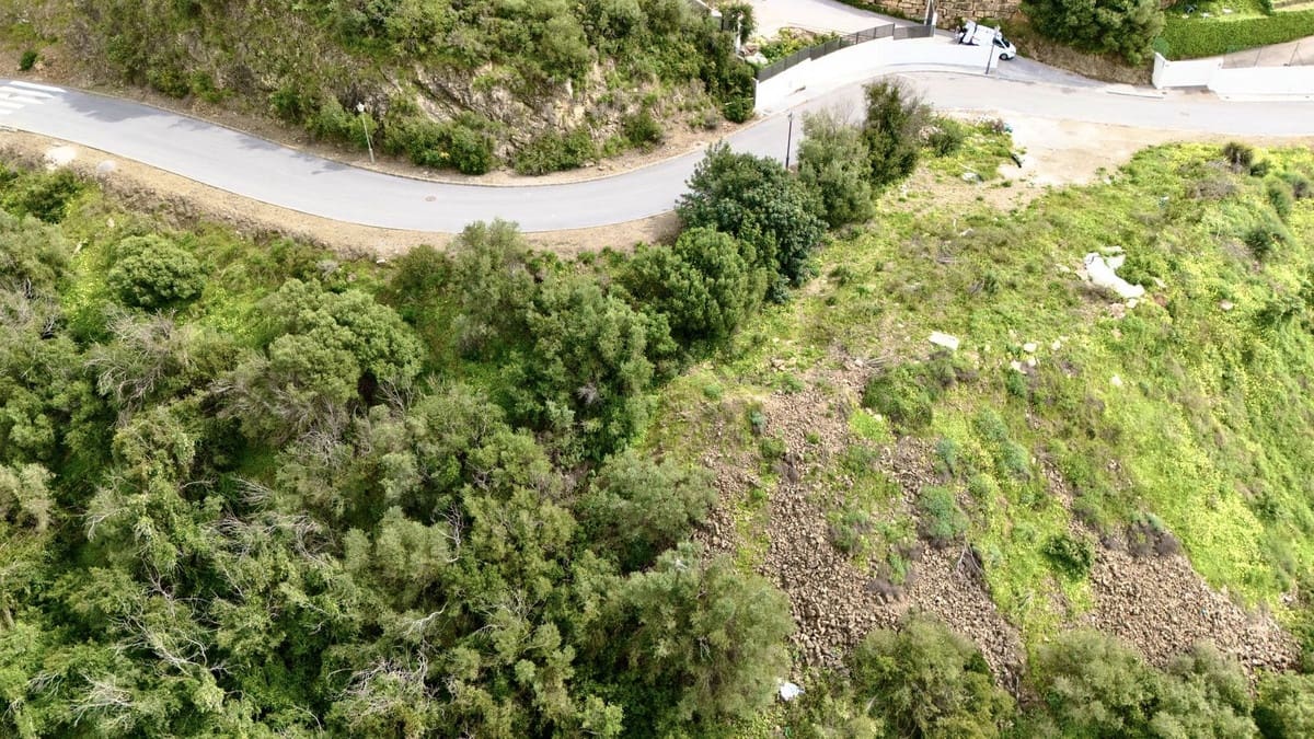 Building Plot for sale in El Rosario - € 399,000 (Ref: 9733267)