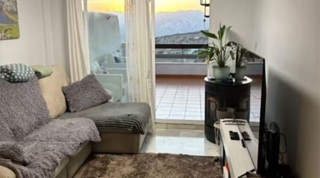 2 Zimmer Penthouse zu verkaufen in Casares mit Pool Garage - 320.000 € (Ref: 9733272)