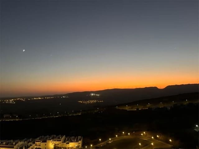 2 Zimmer Penthouse zu verkaufen in Casares mit Pool Garage - 320.000 € (Ref: 9733272)