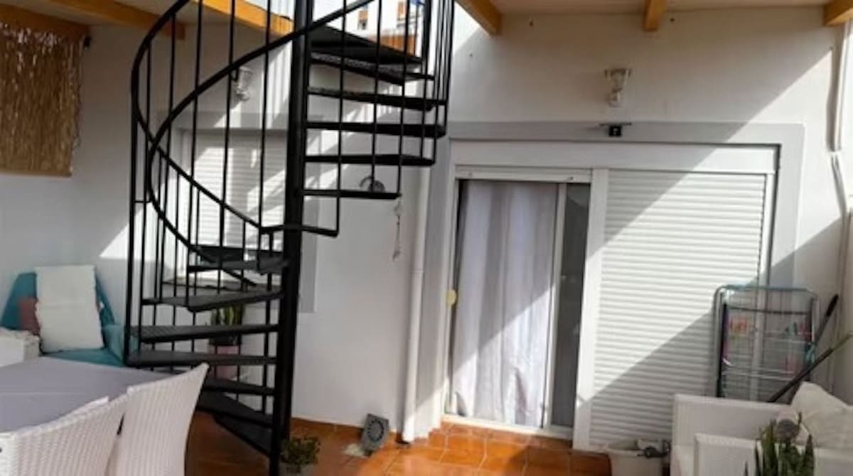 2 bedroom Penthouse for sale in Casares with pool garage - € 320,000 (Ref: 9733272)