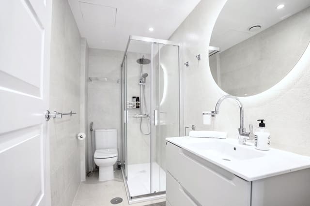 1 makuuhuone Kattohuoneisto myytävänä paikassa Benahavís - 260 000 € (Ref: 9733274)