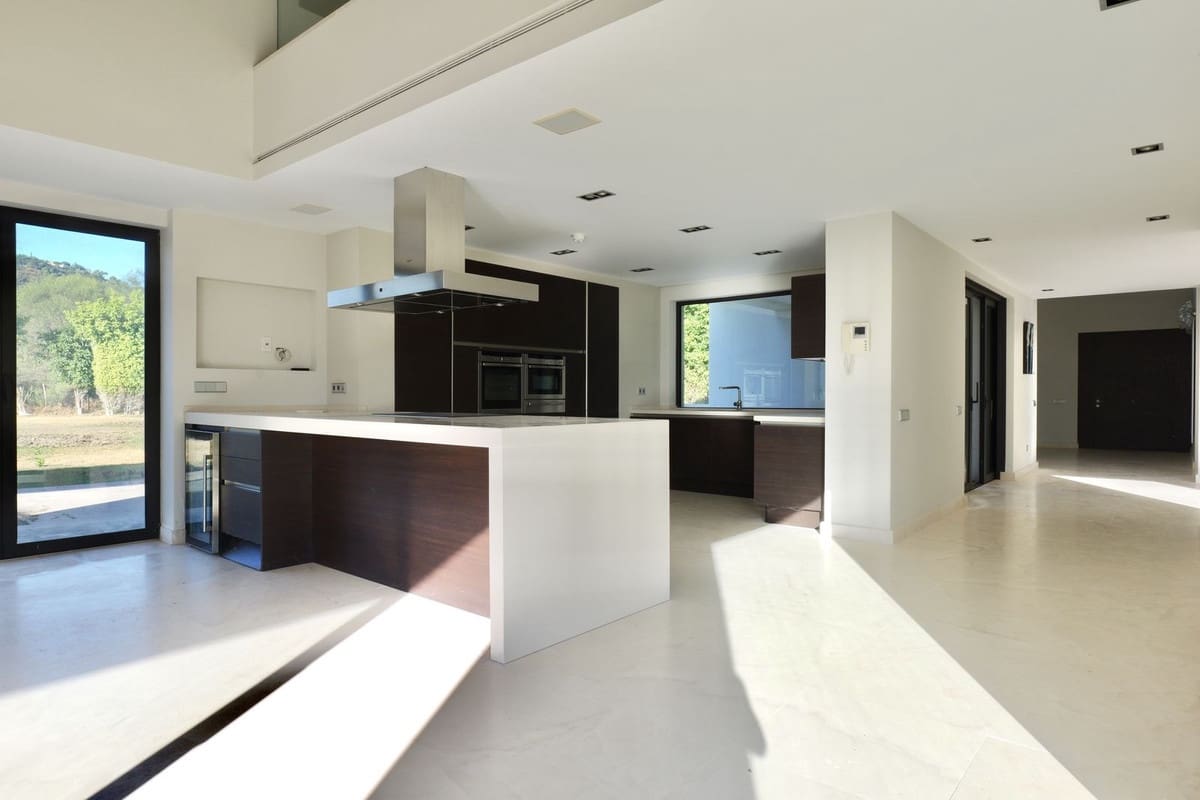 7 soveværelse Villa til salg i Benahavis med swimmingpool garage - € 3.500.000 (Ref: 9733278)