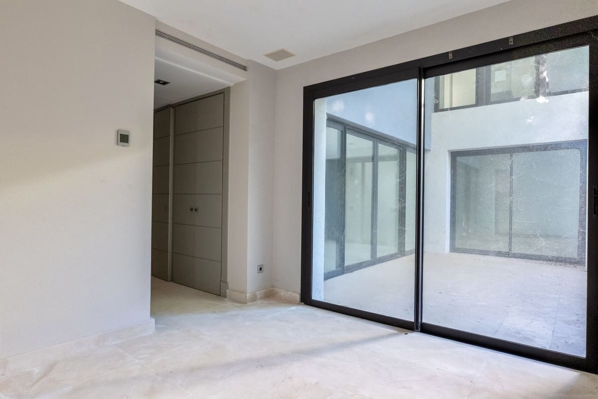 7 soveværelse Villa til salg i Benahavis med swimmingpool garage - € 3.500.000 (Ref: 9733278)