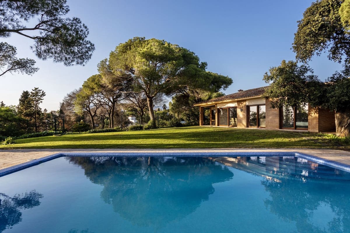 6 slaapkamer Villa te koop in Elviria met zwembad garage - € 3.450.000 (Ref: 9733279)