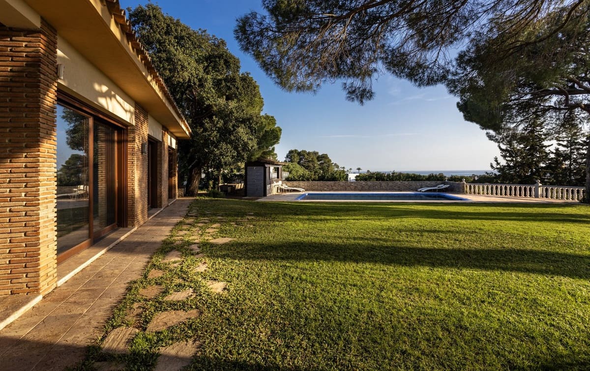 6 slaapkamer Villa te koop in Elviria met zwembad garage - € 3.450.000 (Ref: 9733279)