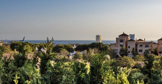 6 makuuhuone Huvila myytävänä paikassa Elviria, Marbella mukana uima-altaan 
autotalli - 3 450 000 € (Ref: 9733279)