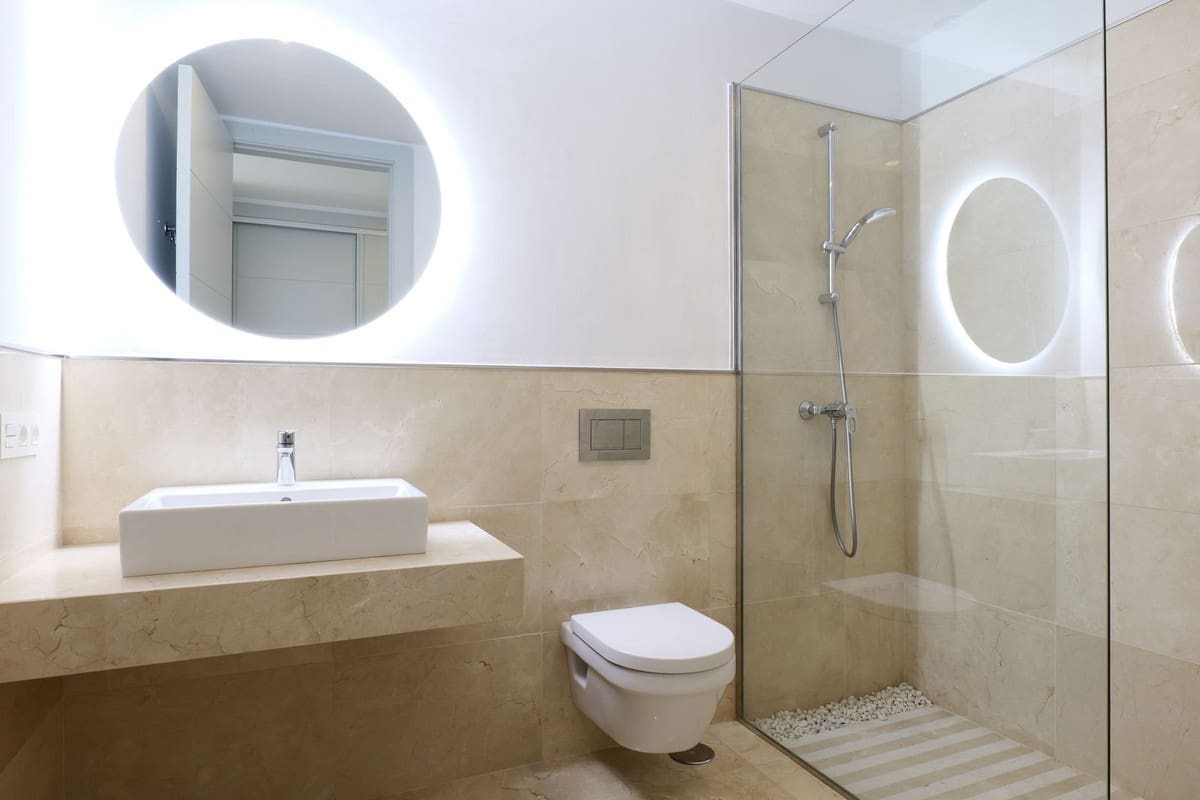 6 bedroom Villa for sale in Los Arqueros with pool garage - € 3,250,000 (Ref: 9733280)