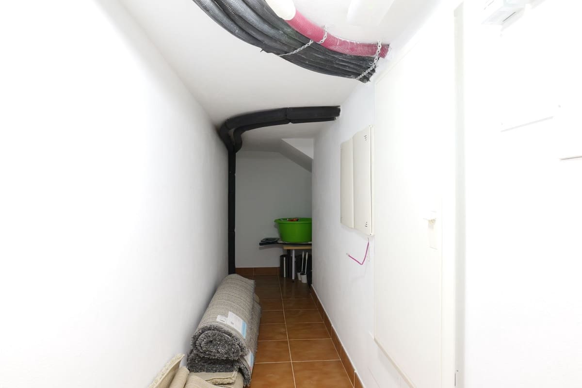 6 bedroom Villa for sale in Los Arqueros with pool garage - € 3,250,000 (Ref: 9733280)