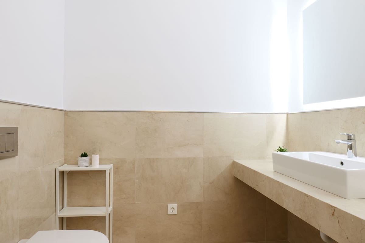 6 bedroom Villa for sale in Los Arqueros with pool garage - € 3,250,000 (Ref: 9733280)